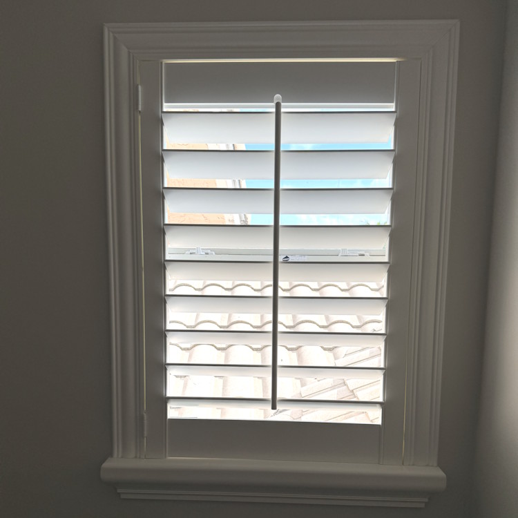 Blinds Solutions in Miami, FL